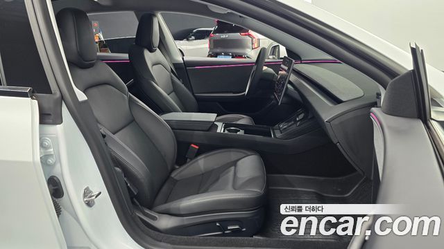 Tesla Model 3 2025 — photo 13