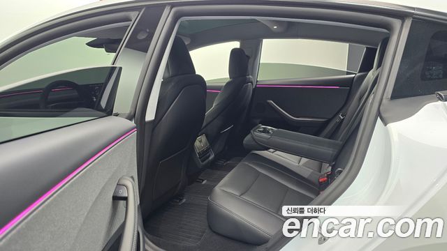 Tesla Model 3 2025 — photo 18