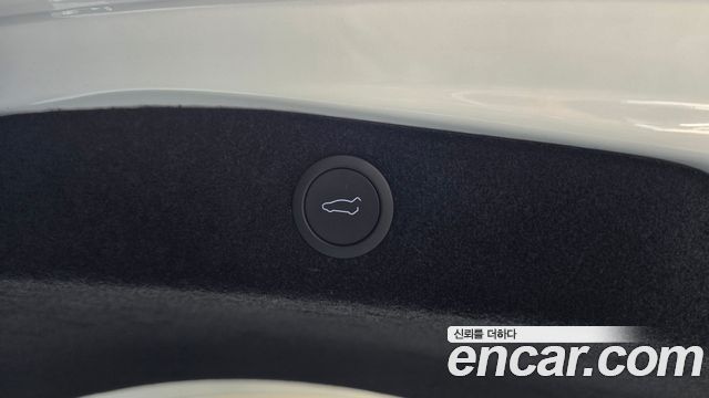 Tesla Model 3 2025 — photo 25