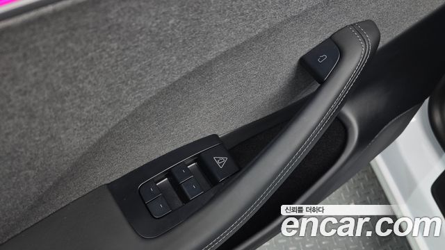 Tesla Model 3 2025 — photo 27