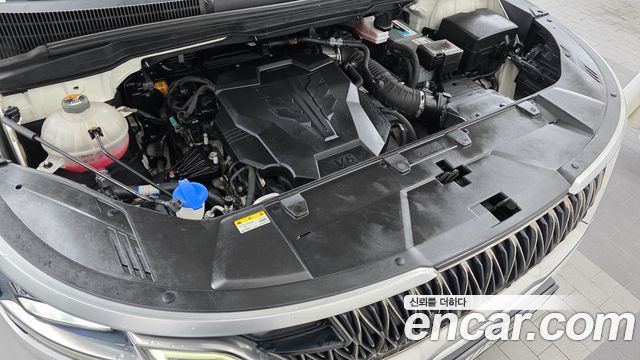 Kia Canival 2023 — photo 6