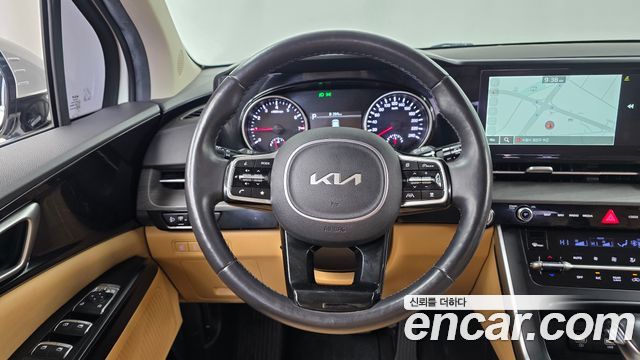 Kia Canival 2023 — photo 13