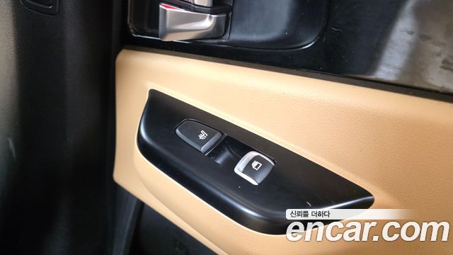Kia Canival 2023 — photo 19