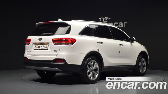 Kia Sorento 2016 — photo 2