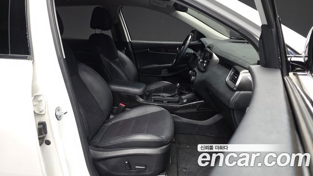 Kia Sorento 2016 — photo 17