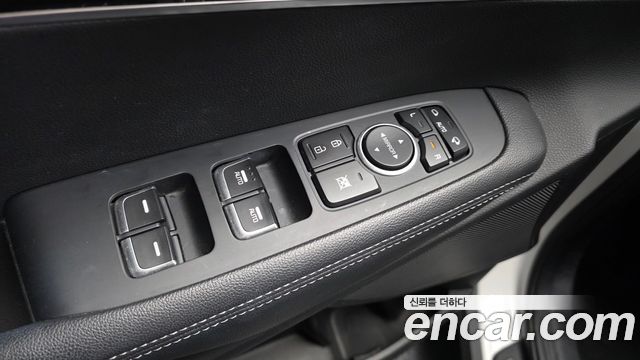 Kia Sorento 2016 — photo 28