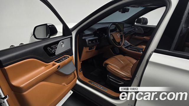 Lincoln Aviator 2020 — photo 10