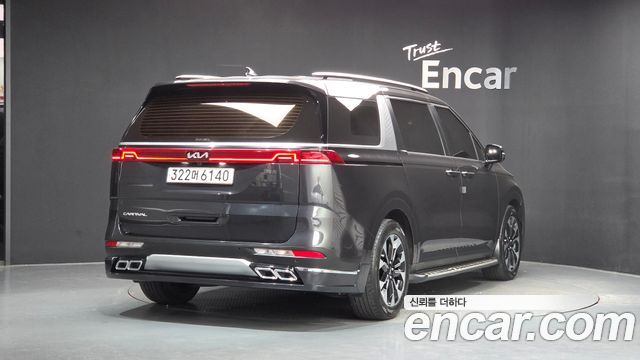 Kia Canival 2022 — photo 2