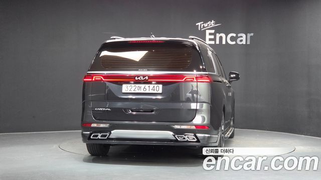 Kia Canival 2022 — photo 4