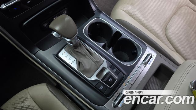 Kia Canival 2022 — photo 9