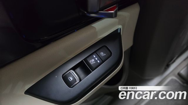 Kia Canival 2022 — photo 18
