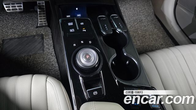 Kia K8 2022 — photo 12