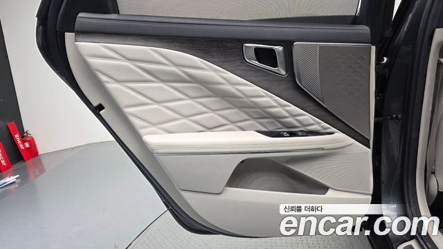 Kia K8 2022 — photo 15