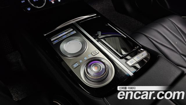 Genesis G80 2022 — photo 9