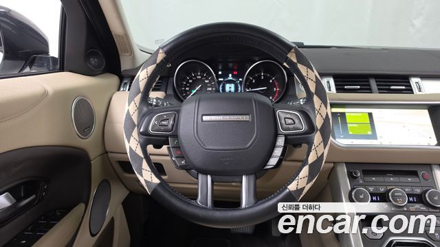 Land Rover Range Rover Evoque 2018 — photo 19