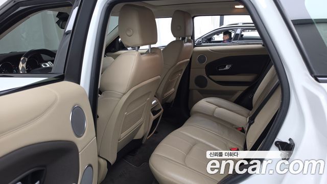 Land Rover Range Rover Evoque 2018 — photo 16