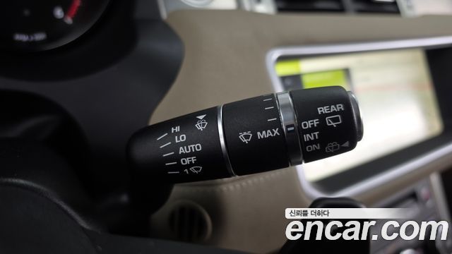 Land Rover Range Rover Evoque 2018 — photo 28