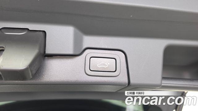 Land Rover Range Rover Evoque 2018 — photo 30