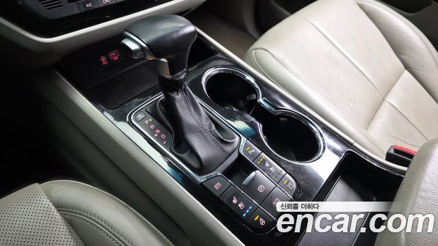Kia Canival 2019 — photo 12