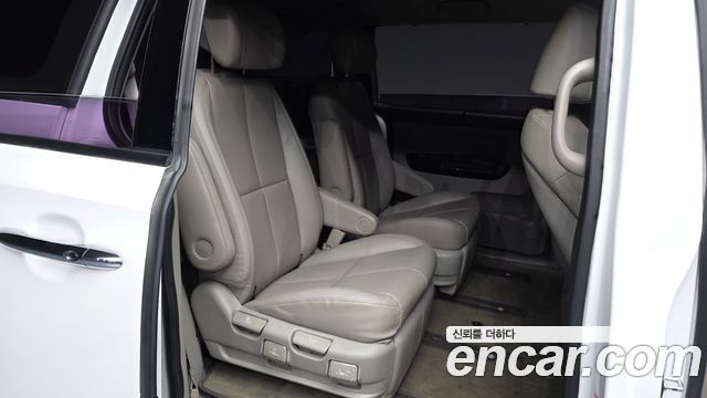 Kia Canival 2019 — photo 18