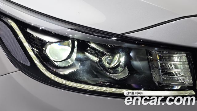 Kia Canival 2019 — photo 8