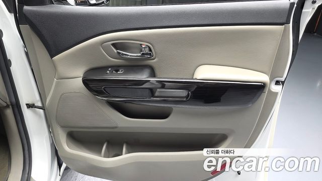 Kia Canival 2019 — photo 15