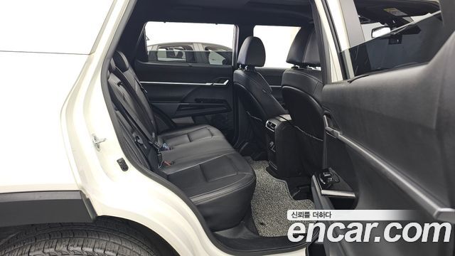 KG Mobility Torres 2023 — photo 12