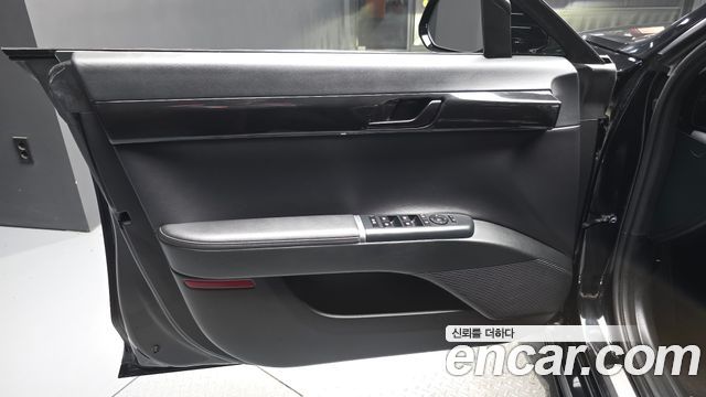 Hyundai Grandeur 2023 — photo 14