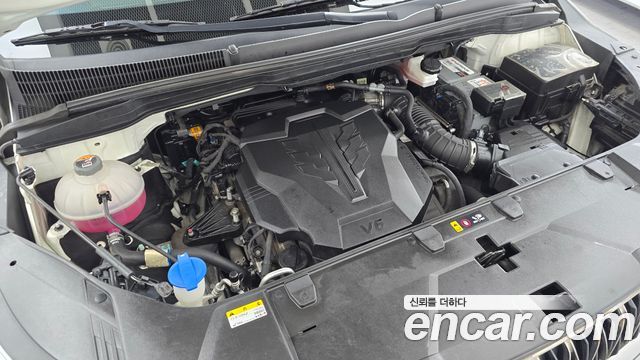 Kia Canival 2023 — photo 6