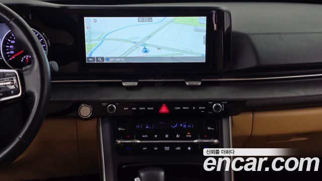 Kia Canival 2023 — photo 18
