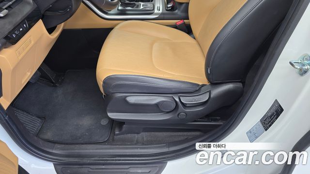 Kia Canival 2023 — photo 22