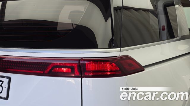 Kia Canival 2023 — photo 9