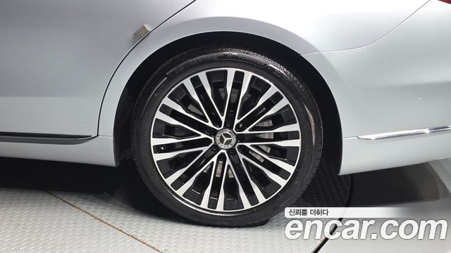 Mercedes-Benz S-Class 2021 — photo 7