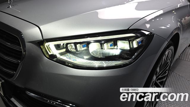 Mercedes-Benz S-Class 2021 — photo 8