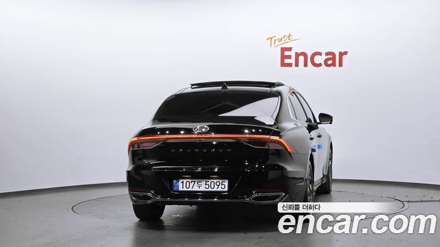 Hyundai Grandeur 2023 — photo 4