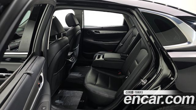Hyundai Grandeur 2023 — photo 14