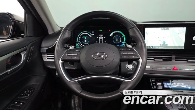 Hyundai Grandeur 2023 — photo 17