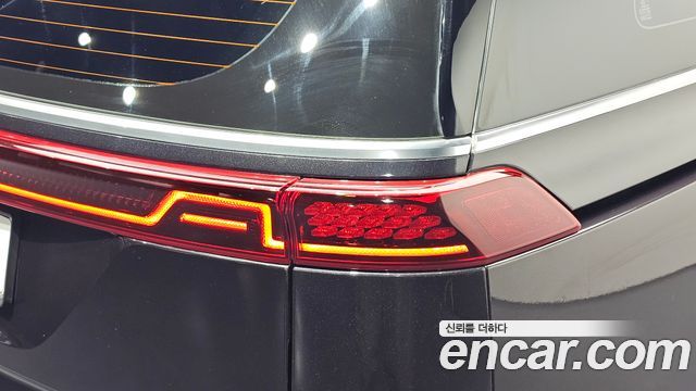 Kia Canival 2021 — photo 9