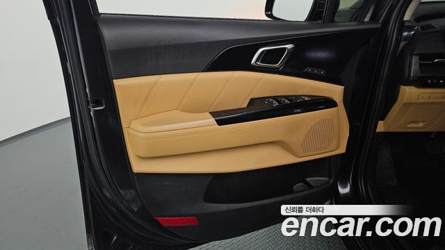 Kia Canival 2021 — photo 14