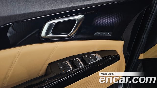 Kia Canival 2021 — photo 38