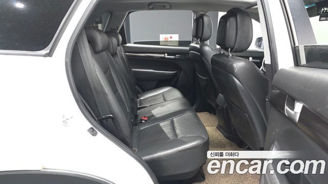 Kia Sorento 2011 — photo 12