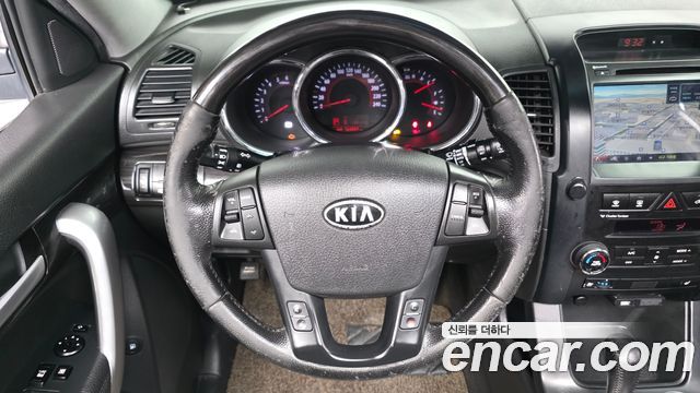 Kia Sorento 2011 — photo 13