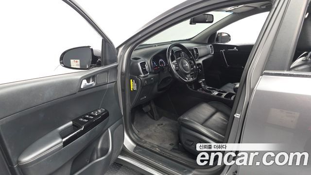 Kia Sportage 2016 — photo 13