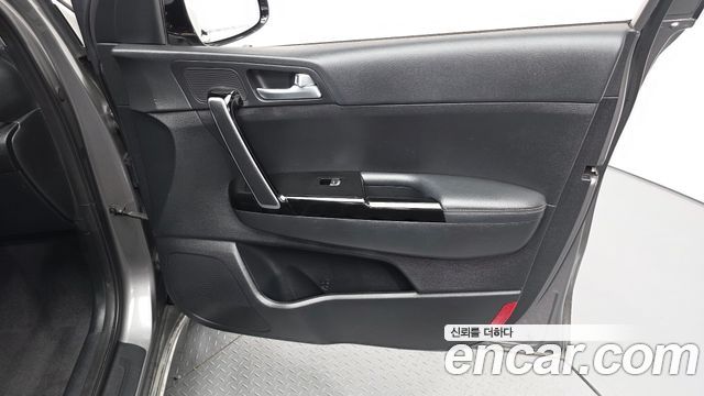 Kia Sportage 2016 — photo 14