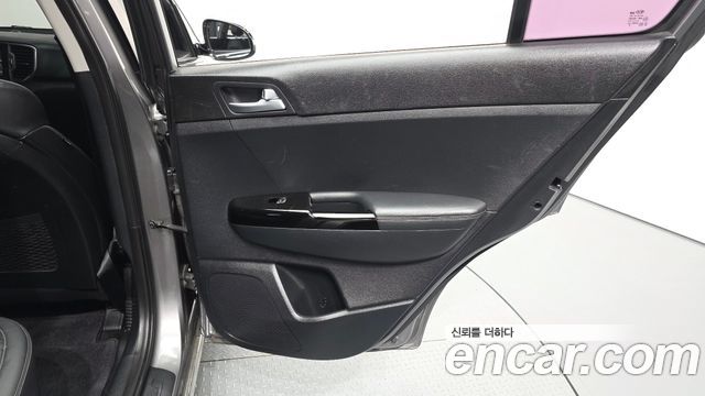 Kia Sportage 2016 — photo 15
