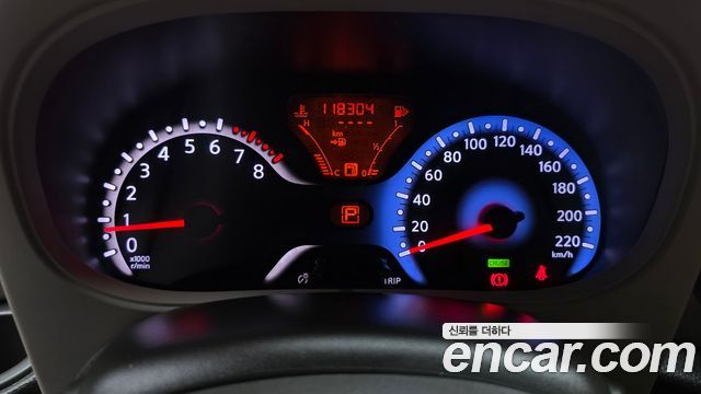 Nissan Cube 2012 — photo 11