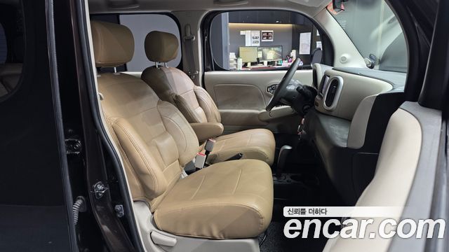 Nissan Cube 2012 — photo 17