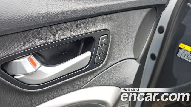 Hyundai Maxcruz 2017 — photo 17