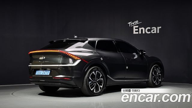 Kia EV6 2022 — photo 2