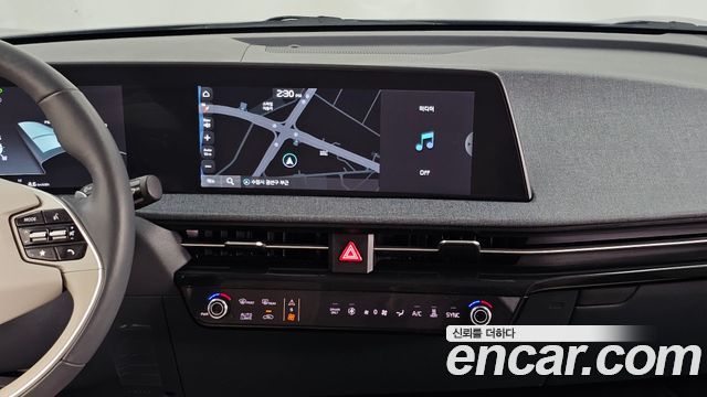 Kia EV6 2022 — photo 19